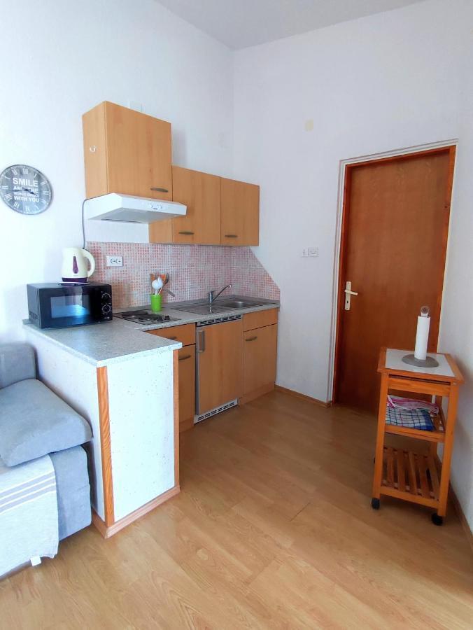 Kastelina Apartments Vir Exterior foto